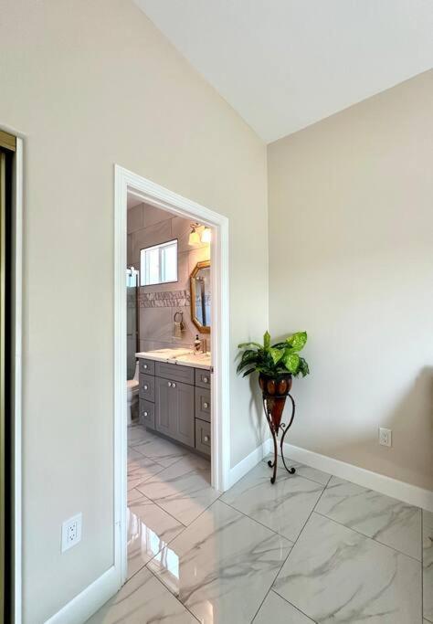 Willa New Renovated House In Little Saigon Midway City Zewnętrze zdjęcie