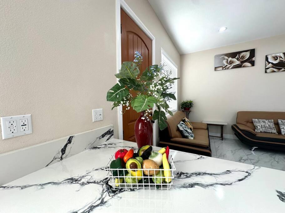Willa New Renovated House In Little Saigon Midway City Zewnętrze zdjęcie